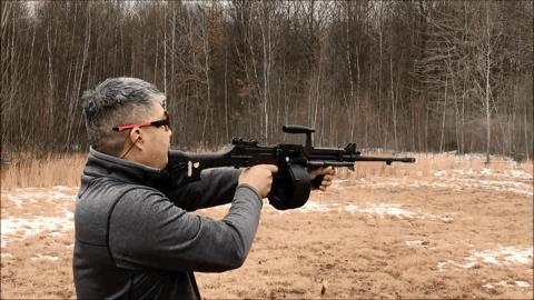 新加坡无敌100机枪优缺点,新加坡机枪ultimax轻机枪射速