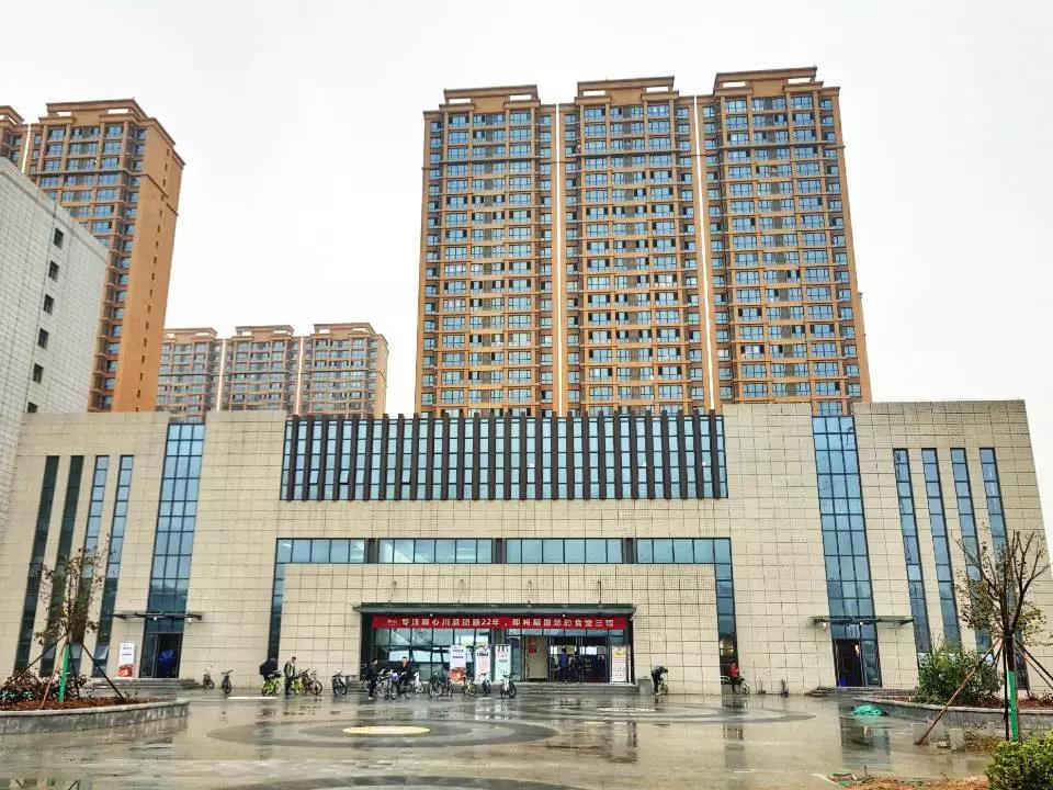 陕西超壕大学：宿舍自带电梯，落地窗、自助浴室、洗衣房配备豪华！