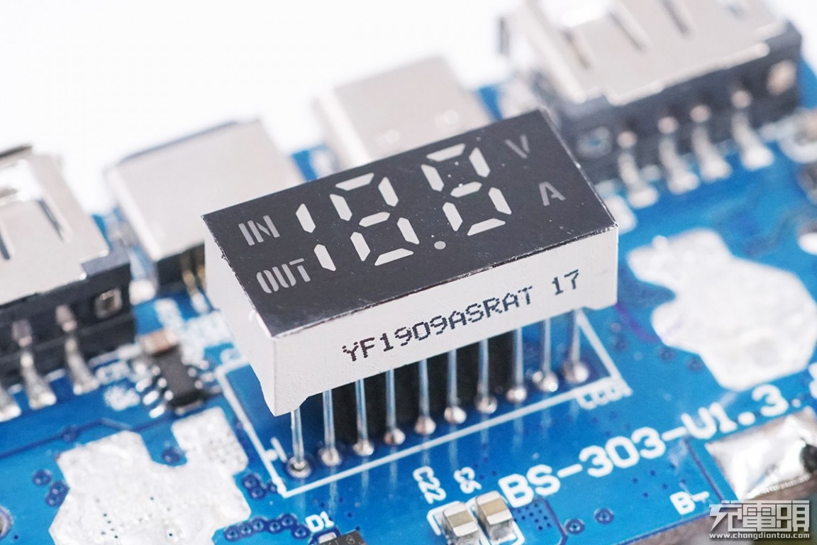 倍思30w超级硅充电器拆解,倍思65w移动电源拆解