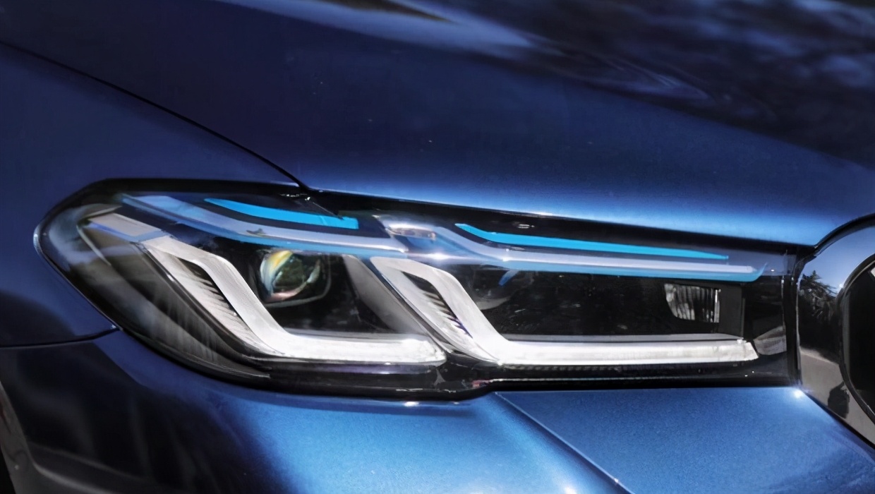 新款宝马五系525和530怎么选,新款宝马5系怎么选525还是530