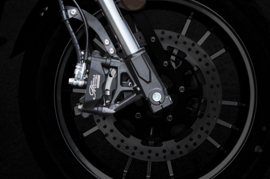 国产风暴太子摩托，双缸300排量，国四排放，1.58万，贵吗