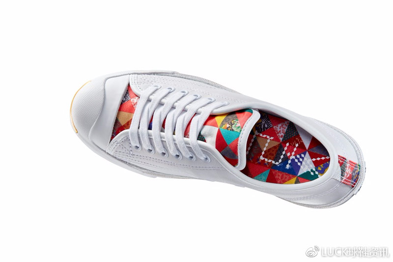 offwhite匡威联名黑白欧阳娜娜,欧阳娜娜匡威樱花系列