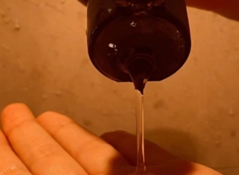 滋源生姜强根健发洗发水能生发吗,琴叶生姜防脱洗发水专业测评