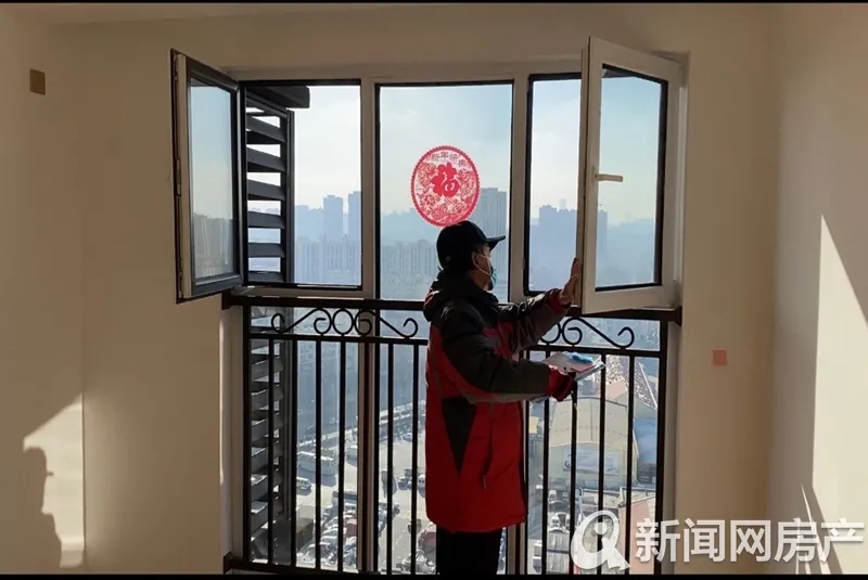 济南春江郦城验房,济南龙湖春江郦城房屋墙体开裂