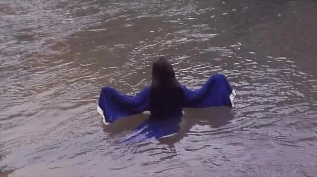 山村老尸和楚人美是同一部电影吗,山村老尸十位演员今昔对比