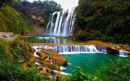 源色旅游入驻驻马店！！！特推出9999元20选7国内线路优惠套餐卡