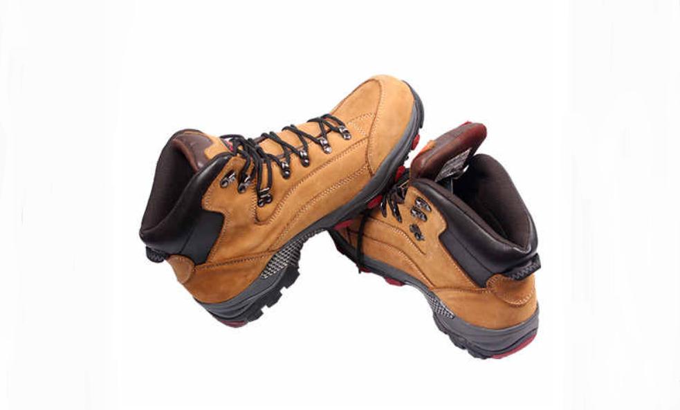 为什么穿劳保鞋袜子破得特别快,穿劳保鞋怎么防止磨破袜子