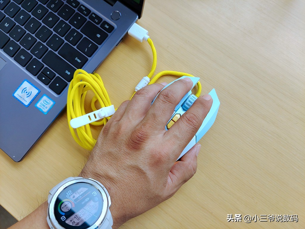 达尔优牧马人鼠标em915一代和二代,达尔优鼠标em910滚轮上下失灵