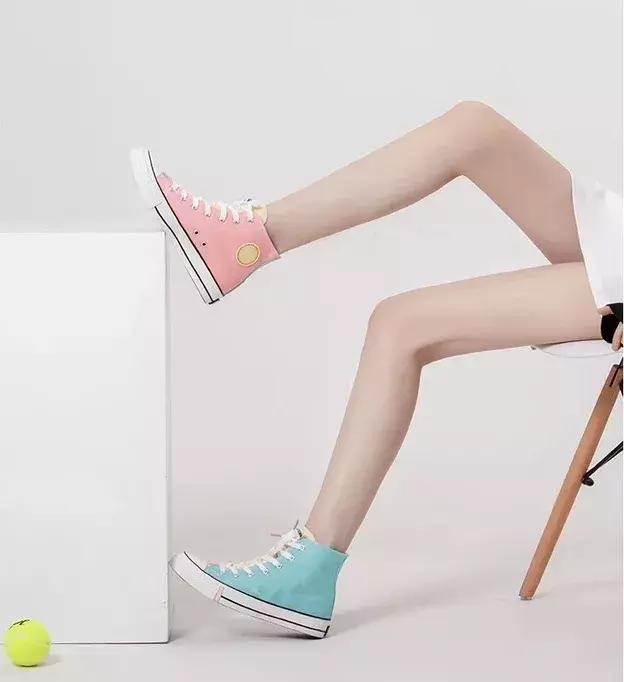 帆布鞋并不是人人都适合,匡威的帆布鞋和普通帆布鞋的区别