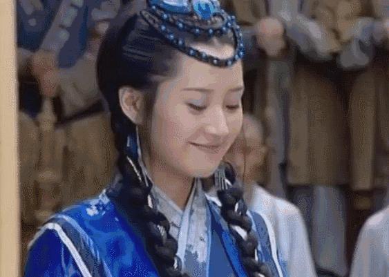 50岁的许晴有人爱吗,51岁许晴单身活得自信通透