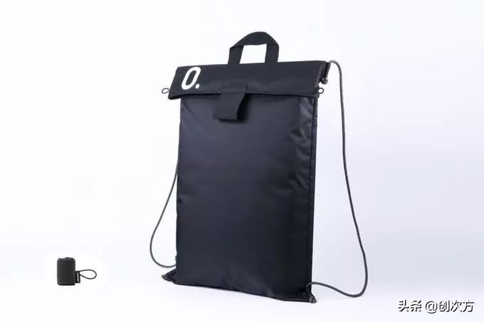 极简时尚大容量双肩包的优点,轻奢双肩包可隐藏背带