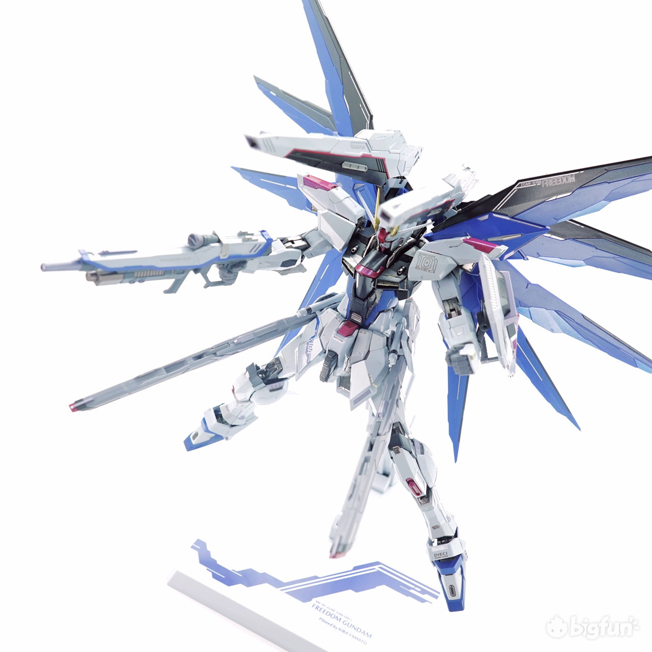 mb自由高达模型2.0,盗版自由2.0高达模型测评