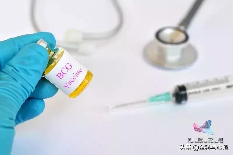 胳膊上莫名其妙的长疤怎么来的,胳膊上的疤是怎么来的