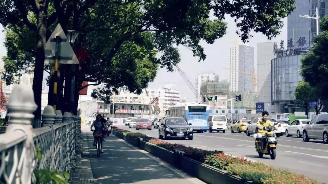 我知道，那条湖南路，就像青春一样回不来