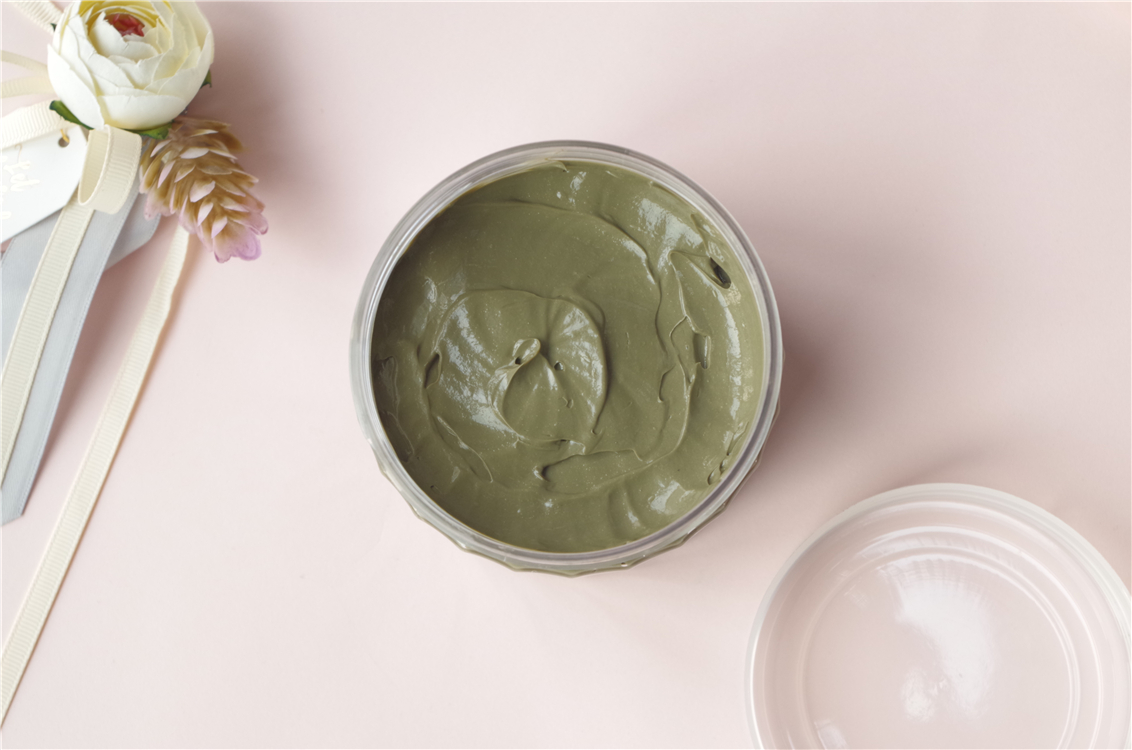 肌肤清透的秘密，就是绿豆火山泥面膜