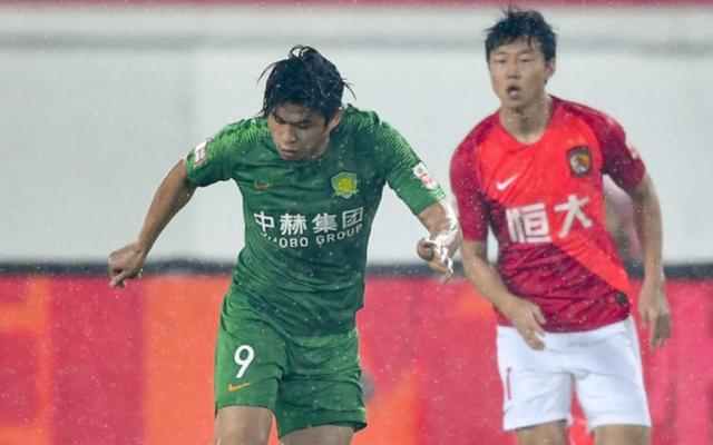 北京国安张玉宁伤势如何,国安张玉宁最新视频