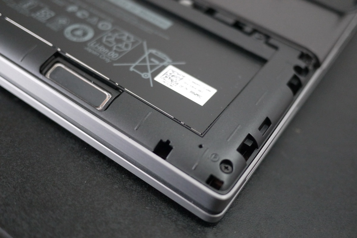 戴尔移动工作站precision7760拆机,dellprecision7510工作站拆机