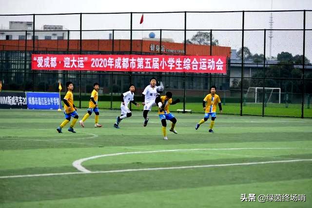 成都小学生足球理论作业爆红网络网友热议：出题老师是曼联球迷