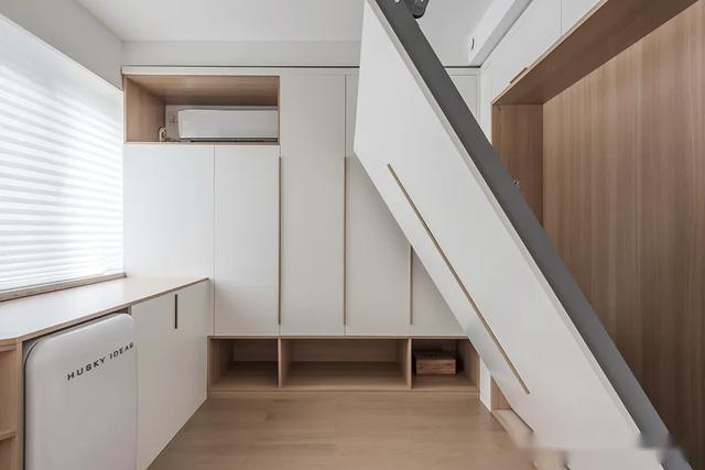 原木风吊顶效果图客厅简约,简约原木风