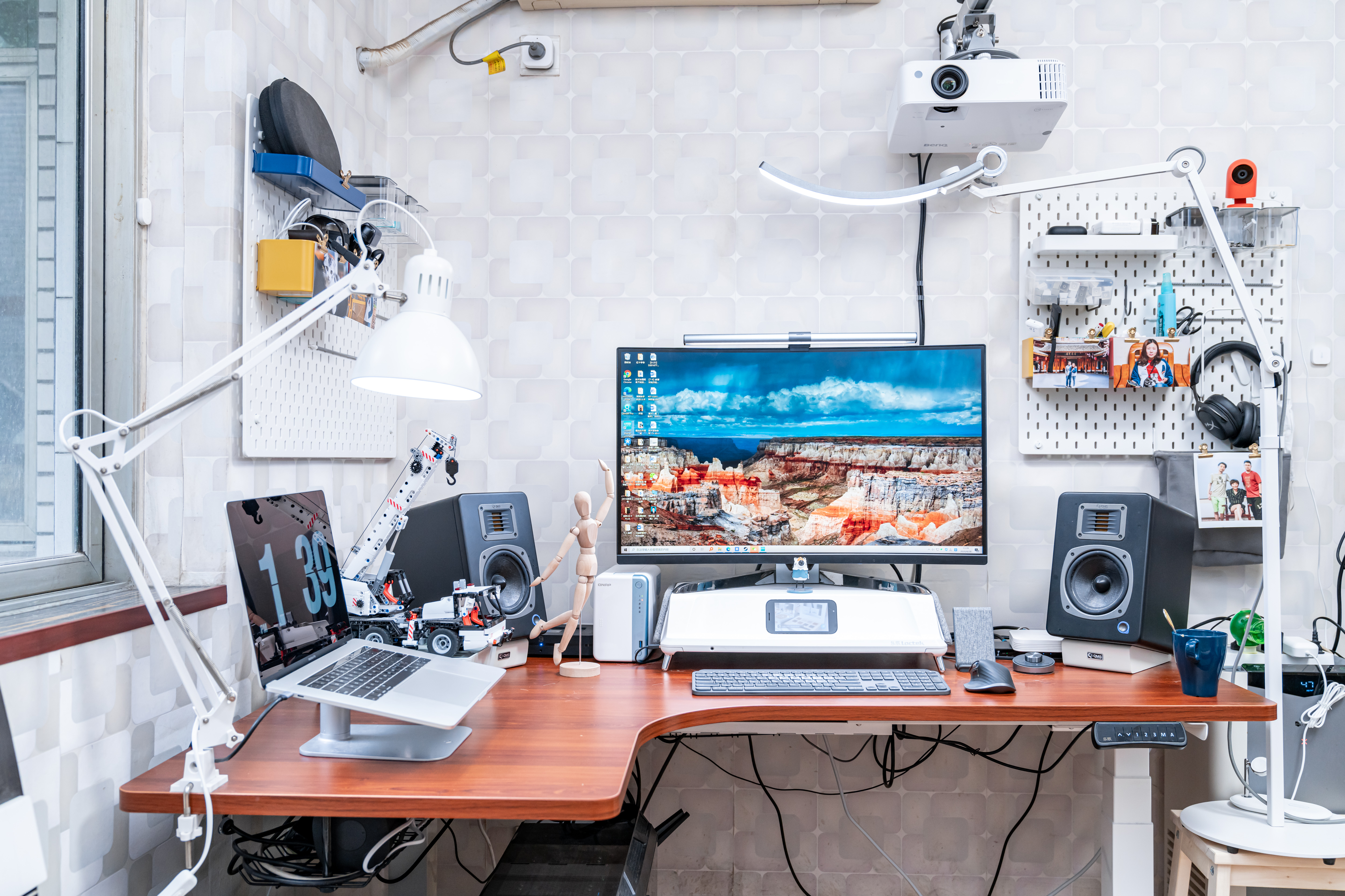 打造理想的居家办公环境:乐歌升降桌/台+明基灯具晒单