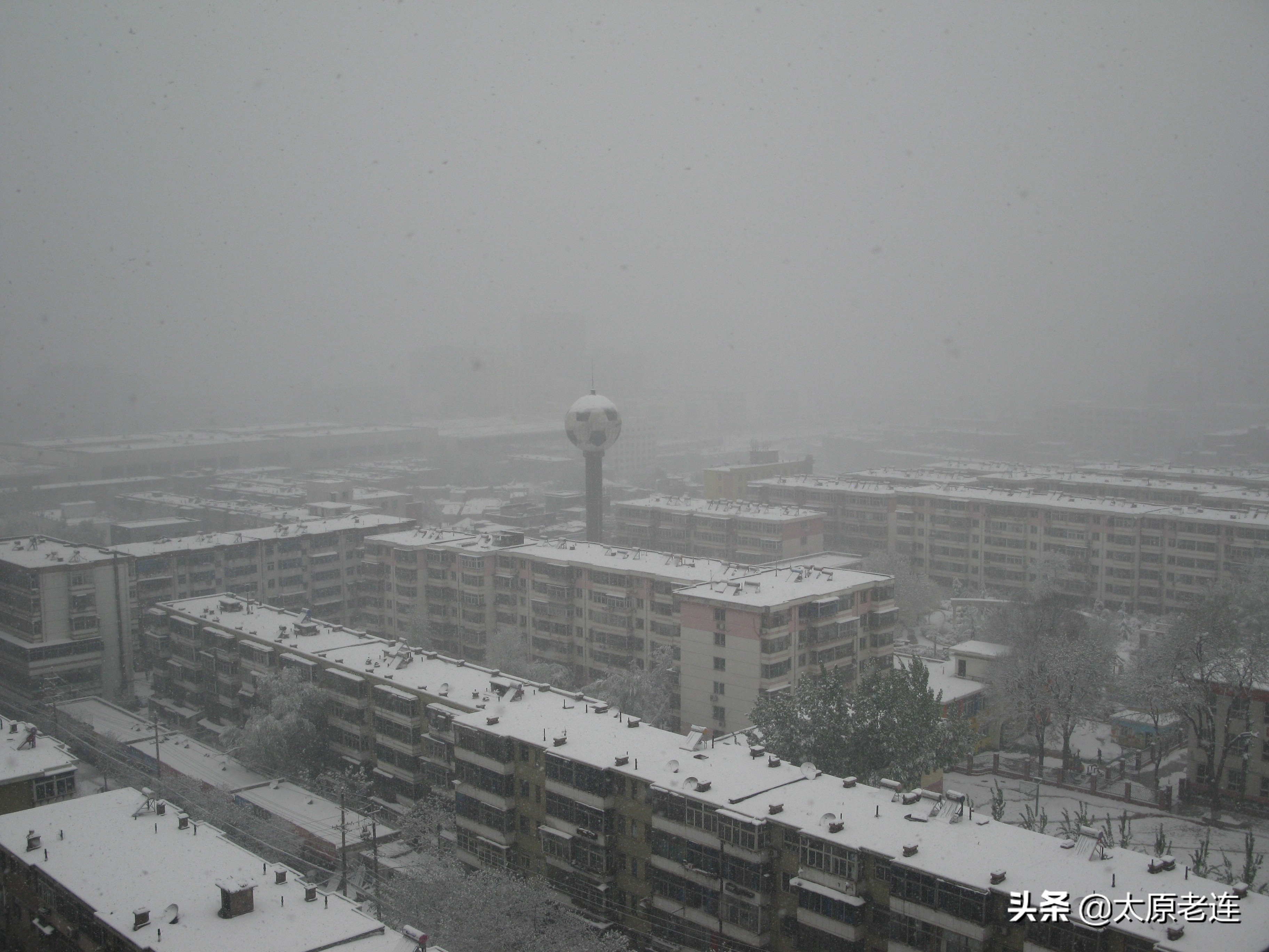 太原足球水塔,记忆中的太原老车文化博物馆