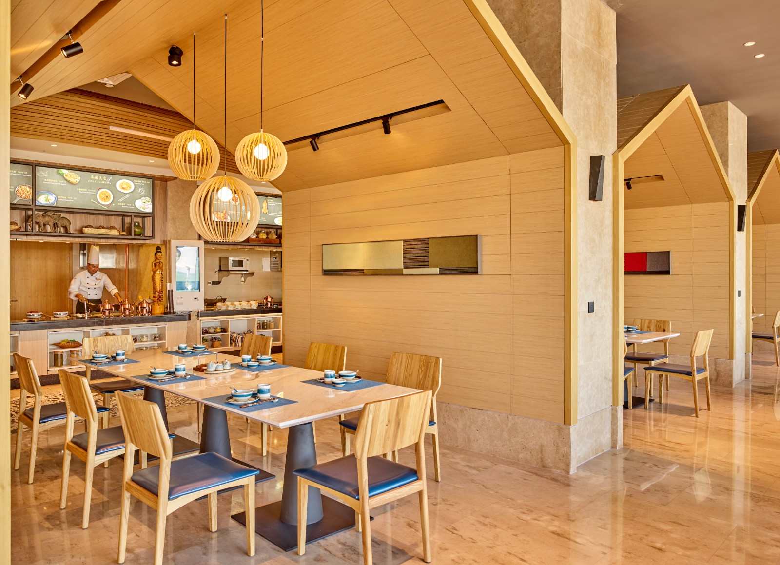 30平方米超大泳池,2000平无边泳池