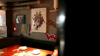 这家球迷必打卡胜地赢了！用牛蝎子锅+撸串，解锁夏日夜晚方式