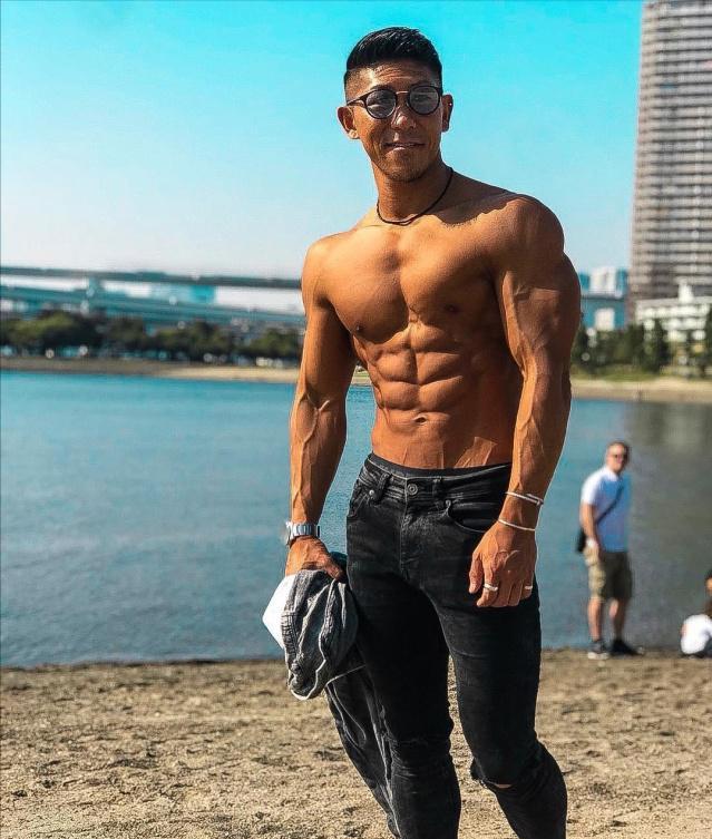 一直练腹肌不明显怎么办,经常练腹肌会导致不容易长高吗