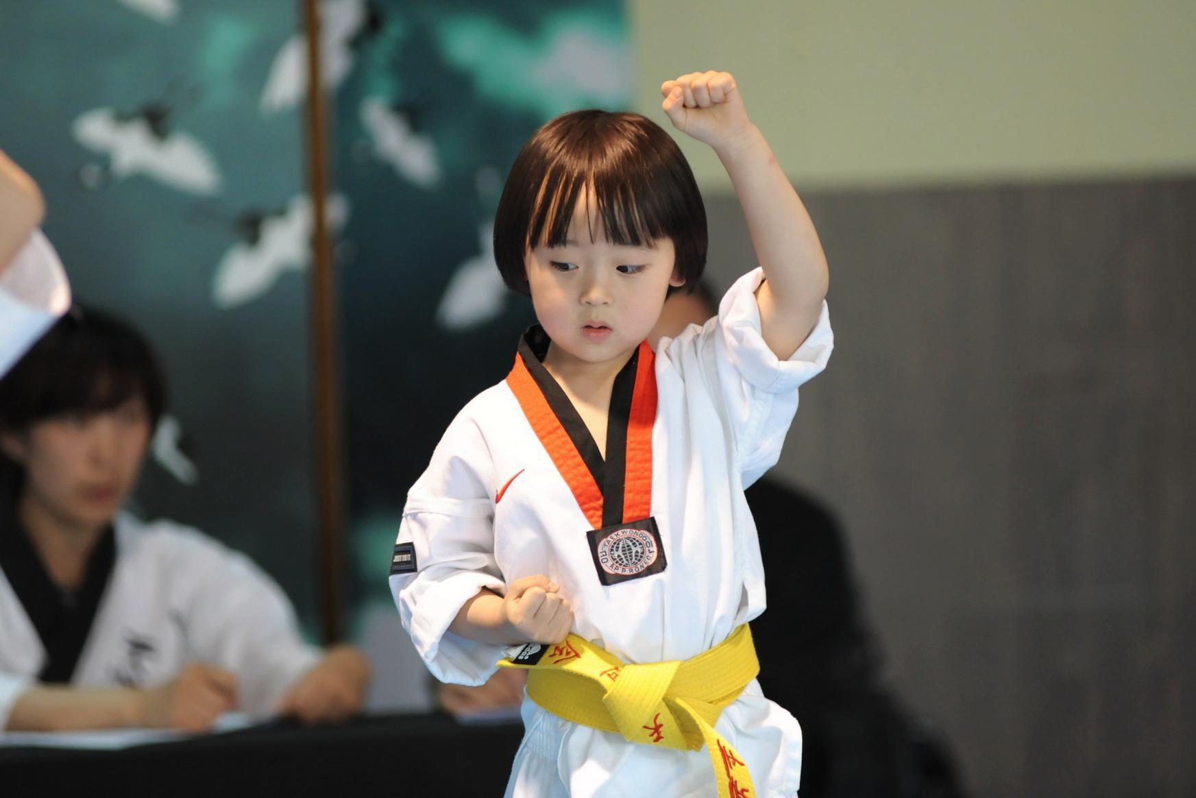 贪玩不自律不爱学习的孩子怎么教,如何让孩子贪玩不想学