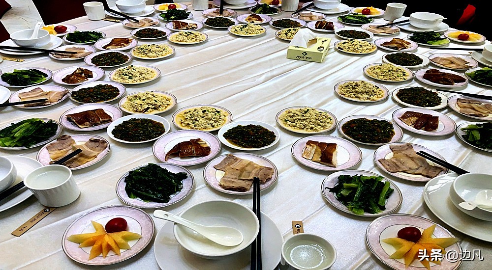 一碗八宝饭推荐,品一桌好饭尝幸福家宴