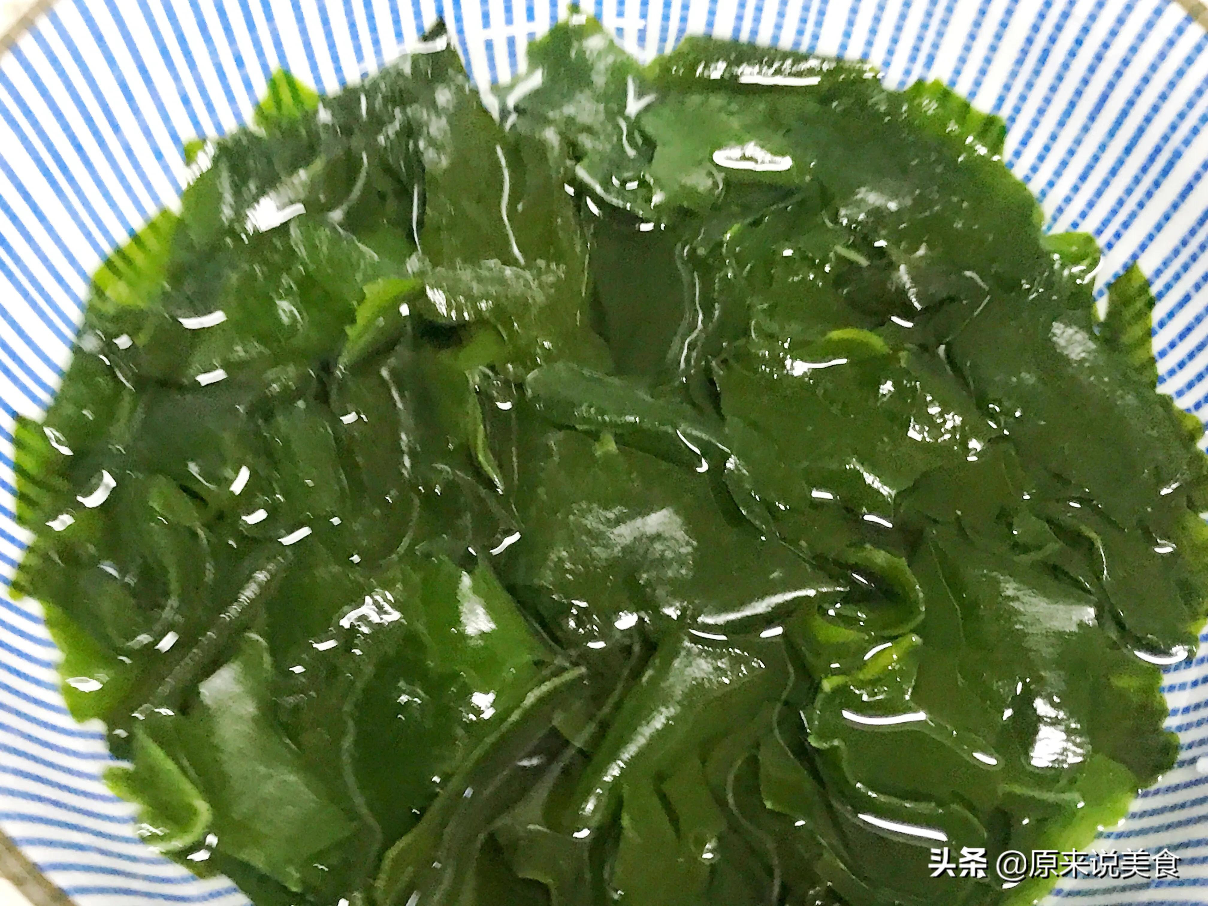 这蔬菜长在海里，钙锌含量高，要常给孩子吃，常吃个子蹭蹭长