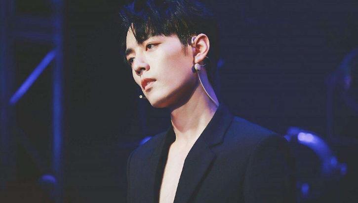 肖战ins头像完整,肖战微博头像变化