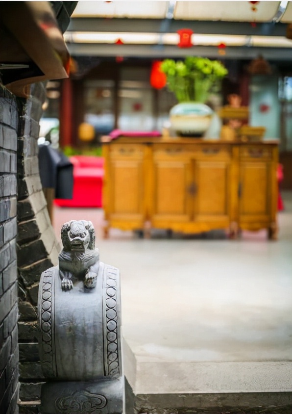 红木家具怎么摆放有高级感,48平米办公室摆放红木家具效果图