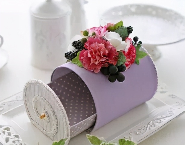 废旧纸板制作收纳盒教程,纸板自制墙壁收纳盒