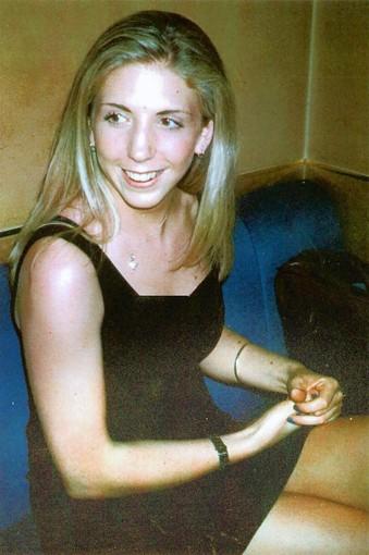 英国空姐事件,英国空姐被捕现场