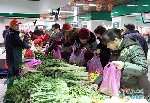 农贸市场升级市民买菜好舒心,农贸市场大变身菜篮子逛出幸福感