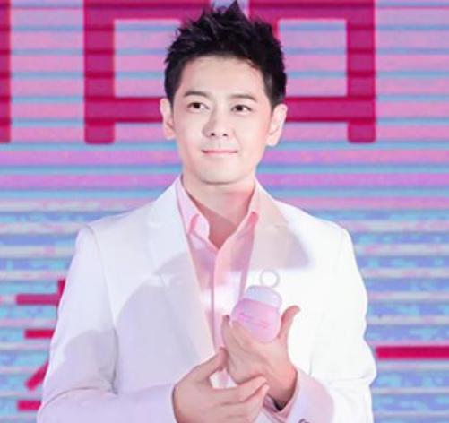 林志颖晒出Kim用的面霜，屈臣氏“销量之王”，比青蛙王子还好用