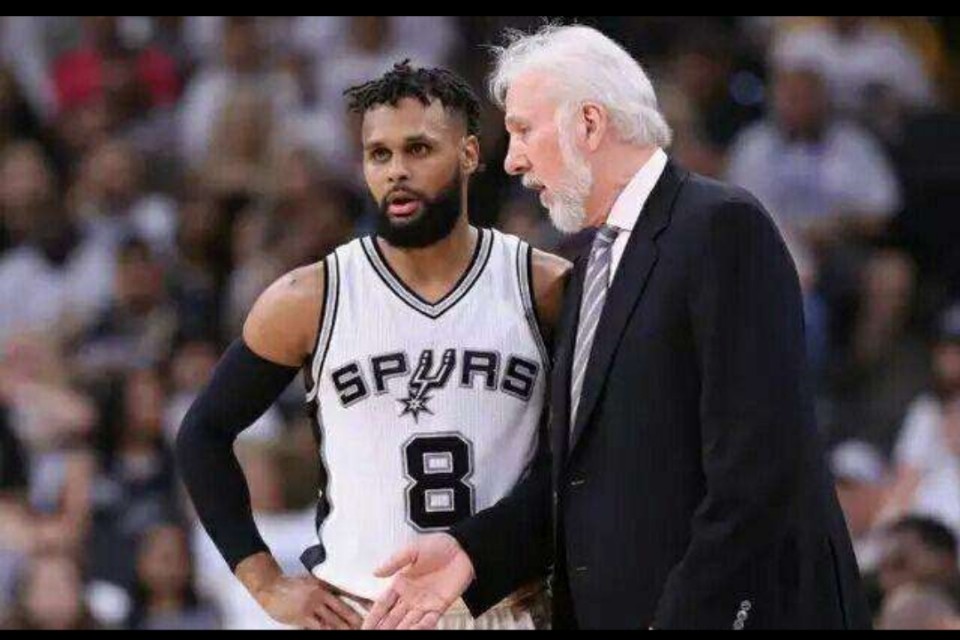 米尔斯绝杀,0.4秒绝杀9年前