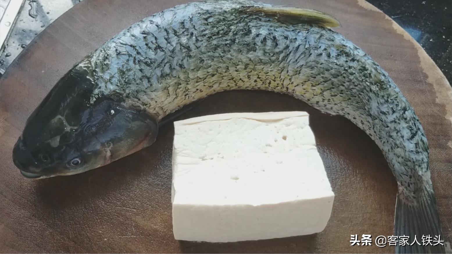 草鱼清炖豆腐最简单做法大全,草鱼炖豆腐放什么调料好吃