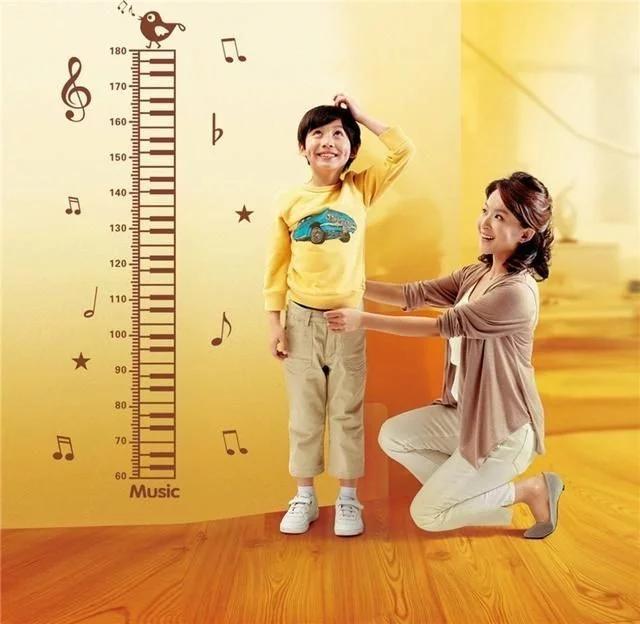 还记得世界最黑的小孩吗,全球最黑婴儿现在已经长大了