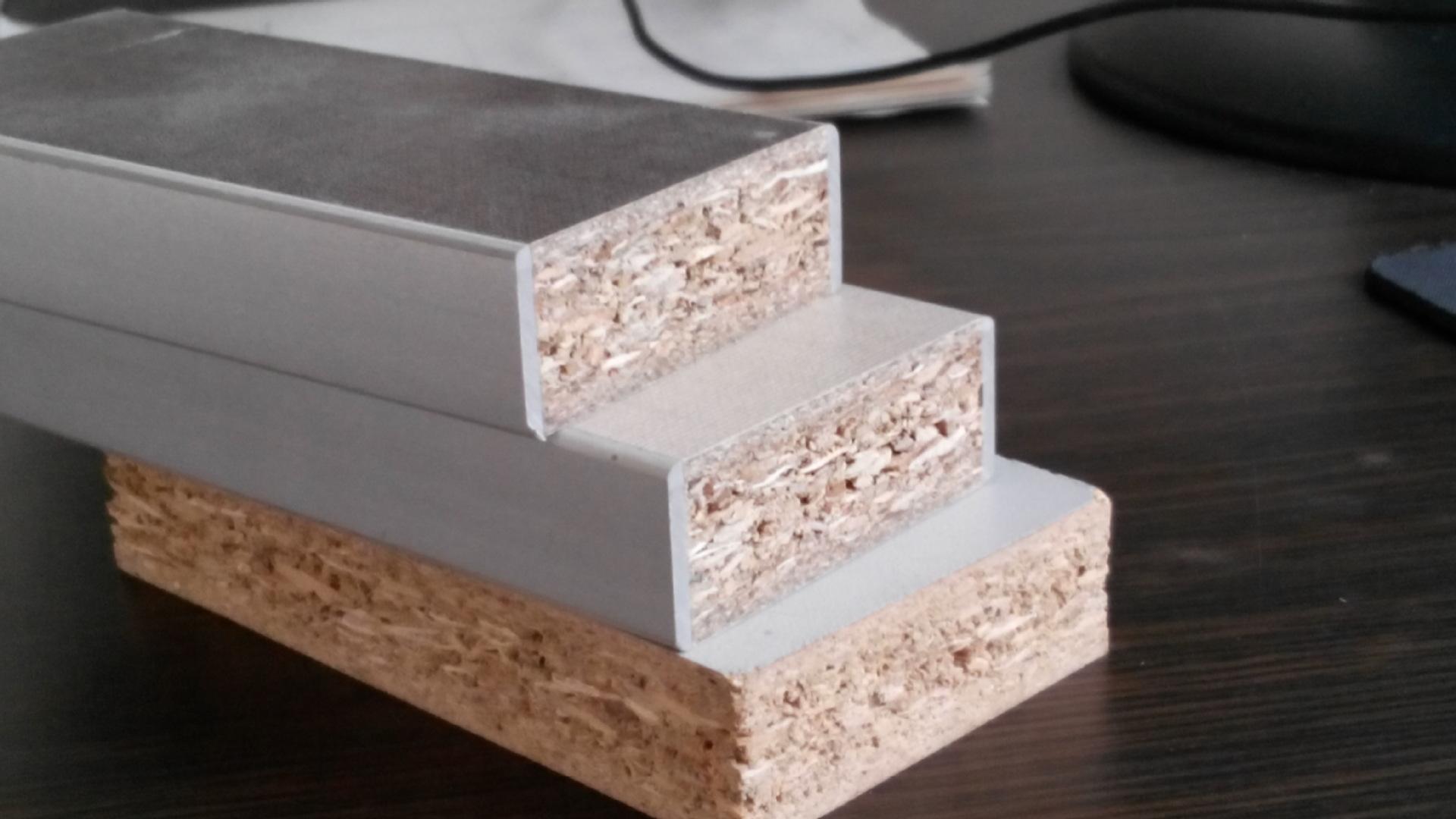 定制衣柜为啥都用颗粒板,定制全友的实木颗粒板衣柜怎么样