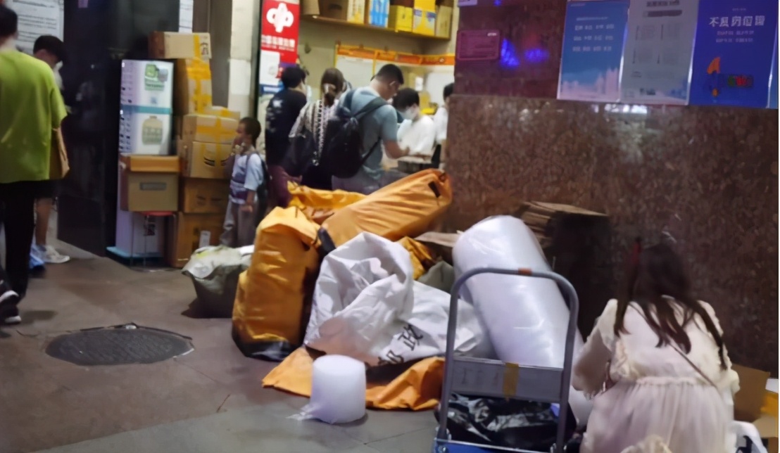 华强北美妆为什么便宜了,华强北的美妆货源哪里来的