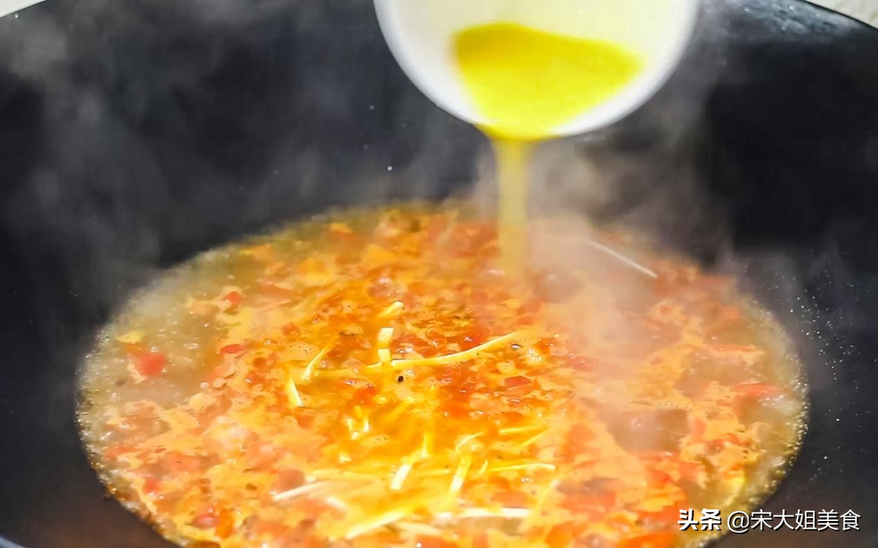 做西红柿鸡蛋汤有怪味是怎么回事,做西红柿蛋汤为啥做不出蛋花