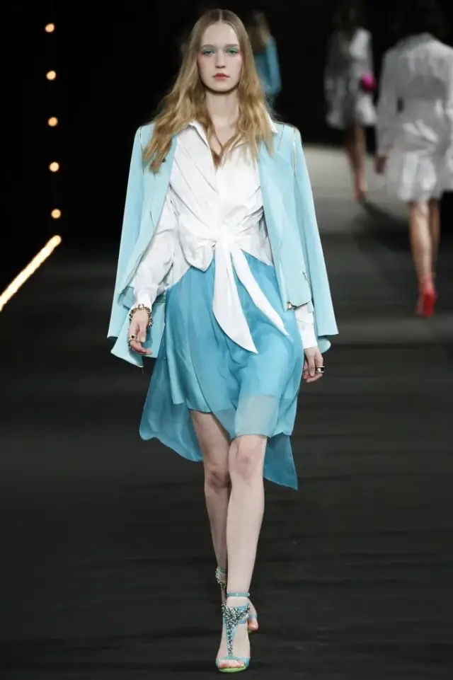 小胸怎么办,下胸弥补训练