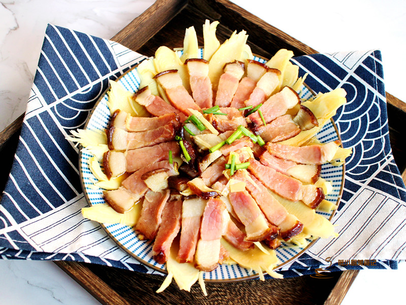 冬笋炒烟熏腊肉,冬笋炒腊肉做法腊肉要蒸吗