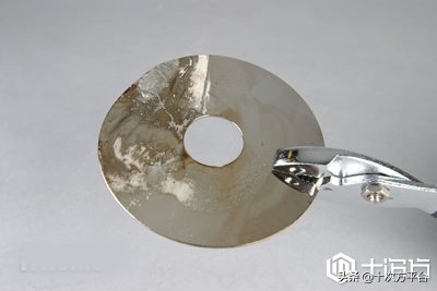 硬盘销毁保护数据安全,销毁硬盘数据的方法和技巧