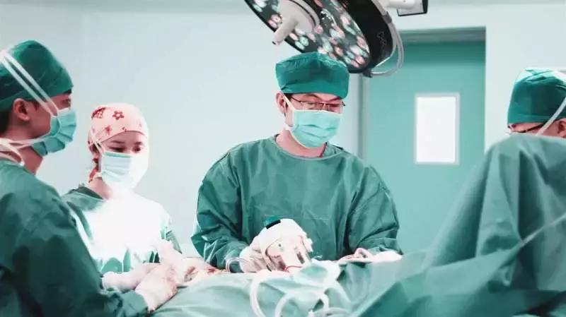 儿童锁骨骨折克氏针固定手术步骤,锁骨骨折切开内固定术是几级手术