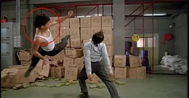 洪金宝东方秃鹰片段,洪金宝打得过钱嘉乐吗