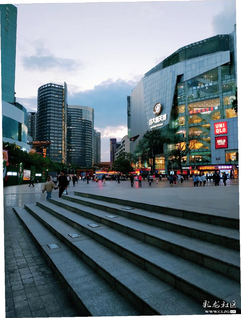 昆明的烟火气回来了！南屏街拟试点夜间外摆，路边摊可以有了，中央文明办宣布重大调整