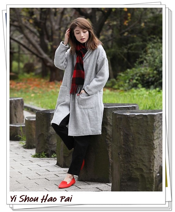 深色格纹围巾搭配啥颜色衣服,红色格纹围巾系法